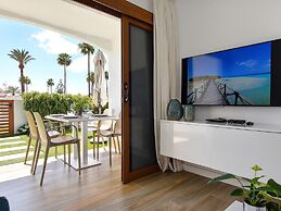 Central Bungalow With Pool