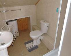 Semi-detached House in Wiselka