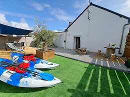 Comfortable Cottage Close to the Beach, Portsall, 2 Canoes
