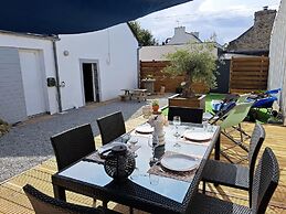 Comfortable Cottage Close to the Beach, Portsall, 2 Canoes