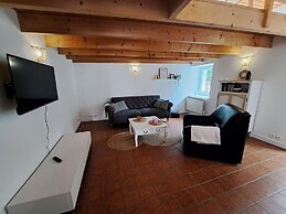 Comfortable Cottage Close to the Beach, Portsall, 2 Canoes