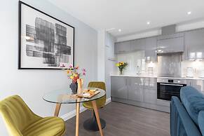 Elliot Oliver- Charming 1 Bed Apartment