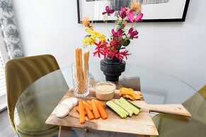 Elliot Oliver- Charming 1 Bed Apartment