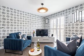 Elliot Oliver- Charming 1 Bed Apartment