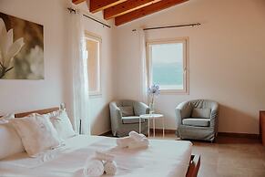 Nautic Resort San Carlo With Lake View