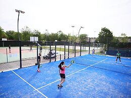 Bungalow in Caorle With Garden Furniture