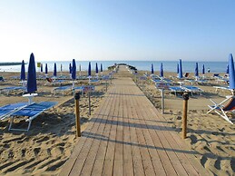 Bungalow in Caorle With Garden Furniture