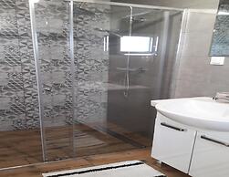 Luxurious Holiday Homes With Terrace