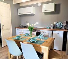 Luxurious Holiday Homes With Terrace