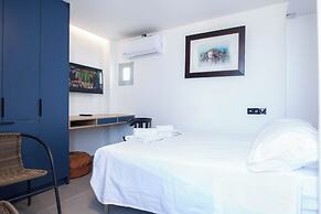 Athens Studio Escape with Balcony