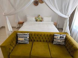 3 Suites for 6 Guests Zambezi Boutique Lodge, ask for our Free 4x4 Tow