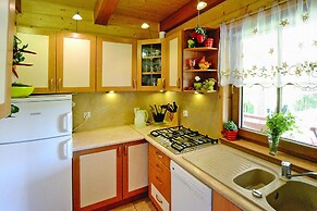 Holiday Home by the Lake, Private Garden, Oswino