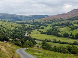 Stunningviews-privacy-hiking-sleeps8-wifi