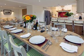 Stunningviews-privacy-hiking-sleeps8-wifi