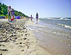 Cozy Apartment for 4 People, Pobierowo