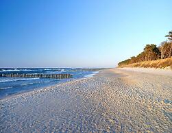 Cozy Apartment for 4 People, Pobierowo