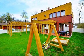 Holiday House With Private Garden, Sarbinowo