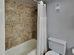 Shoreline Towers 3035