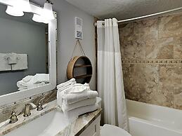 Shoreline Towers 3035