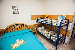 Quiet Little Villa by the Seaside in Rosolina Mare