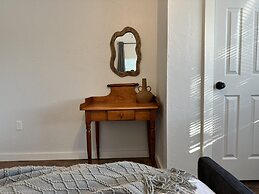 2br-newly Renovated Full Kitchen-3 Mins Asia Dist