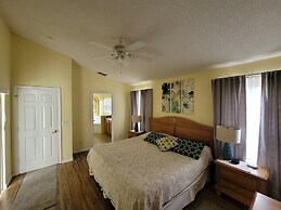 8056 Indian Creek Blvd