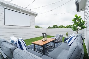 The Row on West Iris