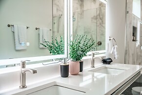 The Row on West Iris