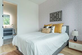 The Row on West Iris