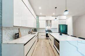 The Row on West Iris