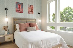 The Row on West Iris