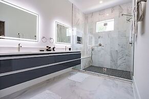 The Row on West Iris