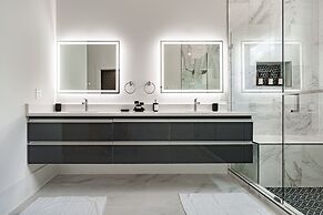 The Row on West Iris