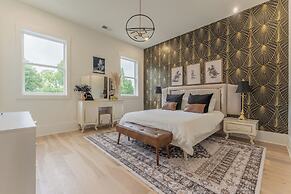 The Row on West Iris