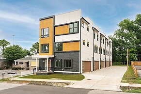 The Row on West Iris