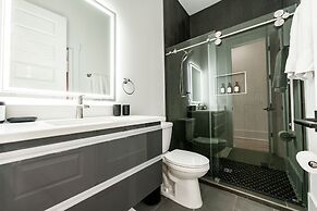 The Row on West Iris