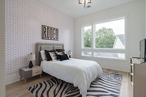 The Row on West Iris