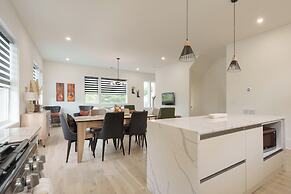 The Row on West Iris