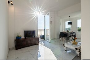 Magic Seaside Apartment