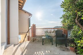 Magic Seaside Apartment