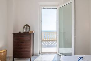 Magic Seaside Apartment