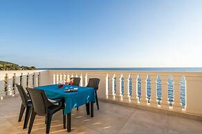 Magic Seaside Apartment