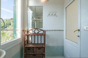 Magic Seaside Apartment