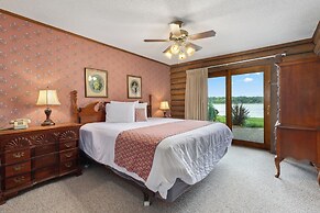 The Lodges at Breezy Point