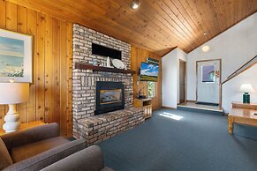 The Lodges at Breezy Point