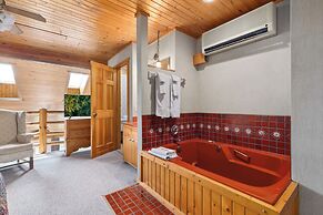 The Lodges at Breezy Point