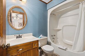 The Lodges at Breezy Point