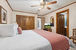 The Lodges at Breezy Point