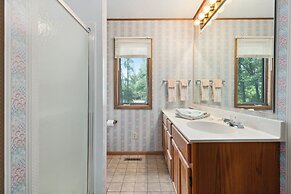 The Lodges at Breezy Point