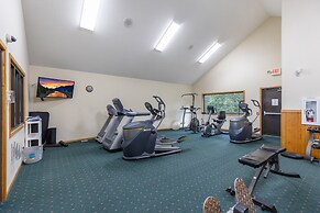 The Lodges at Breezy Point